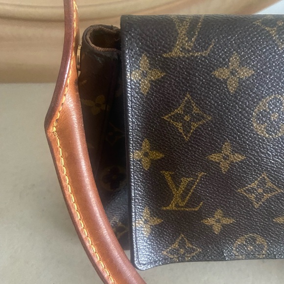 LV bag. - Picture 5 of 6